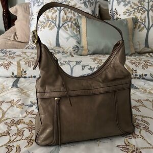 HOBO brand Large Fortune style shoulder bag Leather! Tan